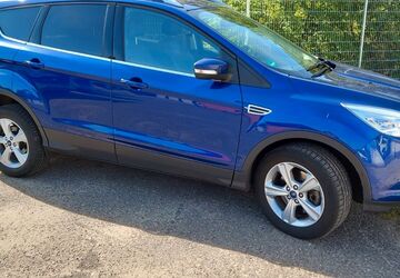 Ford Kuga 155.000 km 9.800 &euro; Cottbus 03046