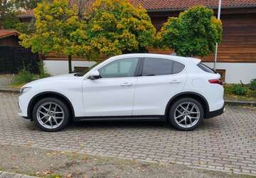 Alfa Romeo Stelvio 103.600 km 20.990 &euro; Drebkau 03116