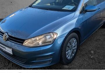 VW Golf 82.652 km 10.689 &euro; Cottbus 03044