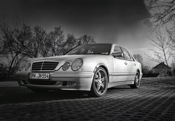 Mercedes-Benz 280 210.000 km 1.600 &euro; Forst (Lausitz) 03149