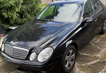Mercedes-Benz E 200 99.000 km 1.750 &euro; Neu-seeland 03103