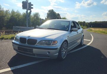 BMW 330 227.631 km 4.500 &euro; Schleife 02959