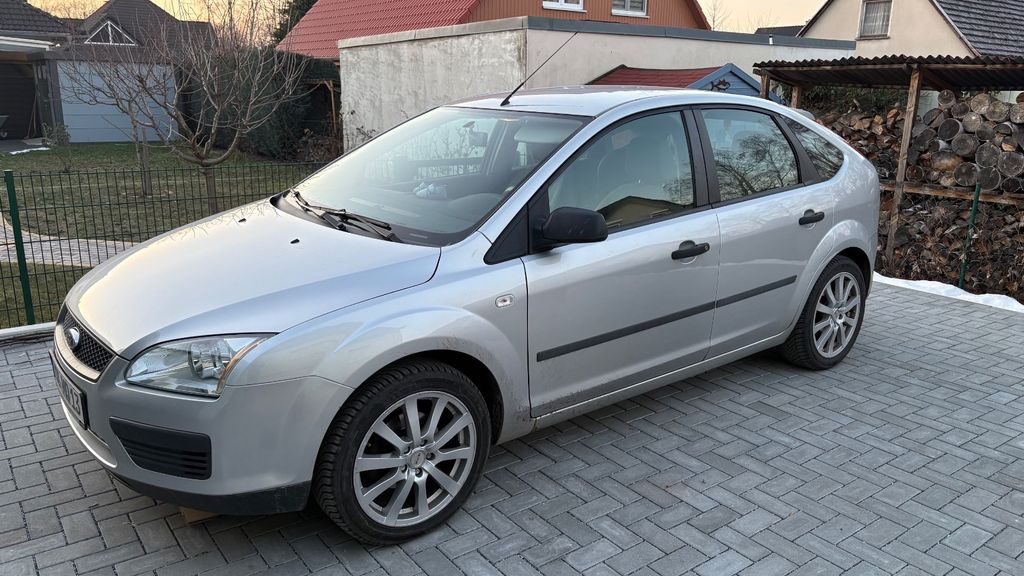 Ford Focus 177.000 km 1.750 &euro; Cottbus 03046