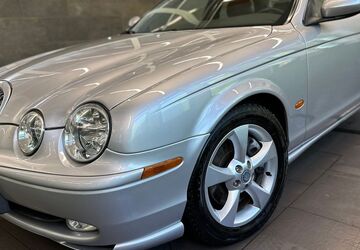 Jaguar S-Type 140.537 km 5.988 &euro; Cottbus 03044