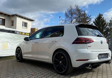 VW Golf 18.200 km 25.600 &euro; Cottbus 03050