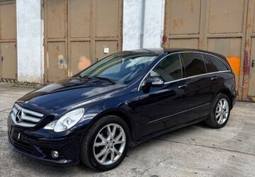 Mercedes-Benz 280 217.000 km 7.111 &euro; Calau 03205