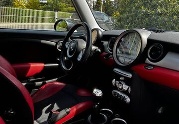 Mini ONE 121.000 km 5.890 &euro; Cottbus 03044