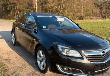 Opel Insignia 195.000 km 6.800 &euro; Cottbus 03046