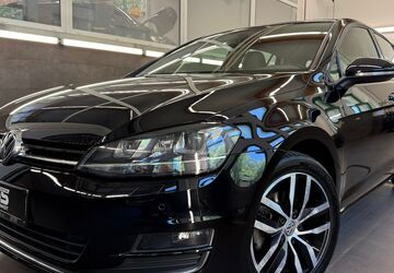 VW Golf 99.048 km 12.665 &euro; Cottbus 03044