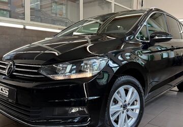 VW Touran 27.287 km 27.988 &euro; Cottbus 03044
