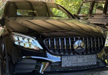 Mercedes-Benz C 400 76.280 km 30.950 &euro; Großräschen 01983