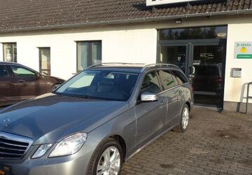 Mercedes-Benz E 200 97.735 km 14.585 &euro; Jaenschwalde 03197