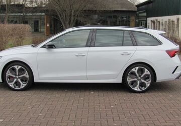 Skoda Octavia 2.800 km 41.000 &euro; Vetschau 03226