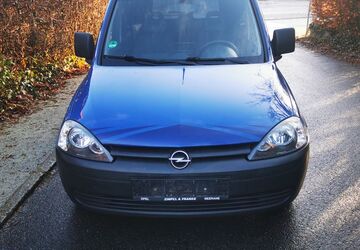 Opel Combo 208.000 km 2.700 &euro; Großräschen 01983