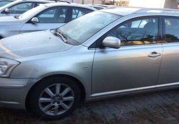 Toyota Avensis 214.113 km 2.450 &euro; Jänschwalde 03197