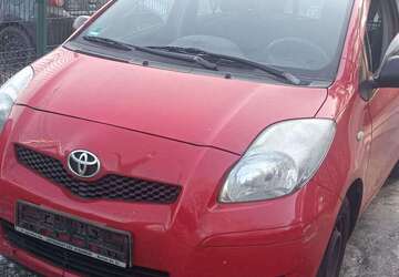 Toyota Yaris 408.000 km 1.450 &euro; Cottbus 03050