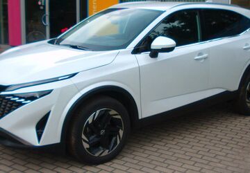 Nissan Qashqai 21.100 km 29.990 &euro; Cottbus 03044