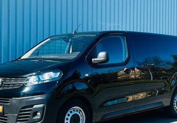 Opel Vivaro 69.000 km 25.999 &euro; Cottbus / Gallinchen 03051