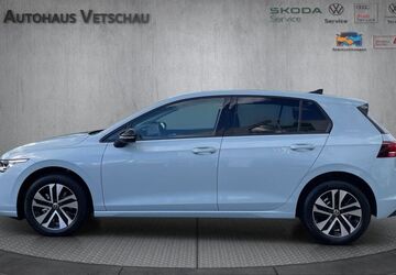 VW Golf 3.000 km 34.880 &euro; Vetschau/Spreewald 03226