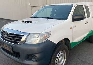 Toyota Hilux 292.000 km 15.790 &euro; Cottbus 03051