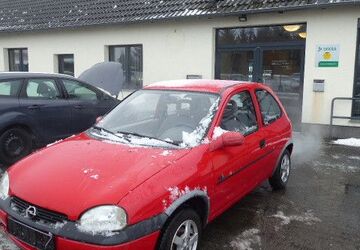 Opel Corsa 209.952 km 550 &euro; Jaenschwalde 03197